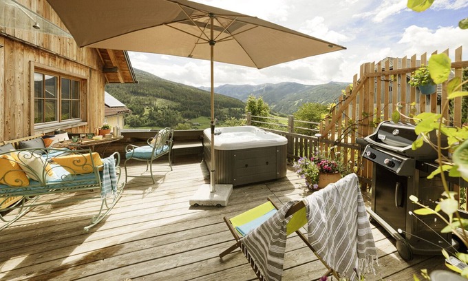 Krems in Kaernten Ski Chalet | CHALET KÄRNTEN: Luxury alpine chalet at 1200m & dream view of the Nockberge mountains