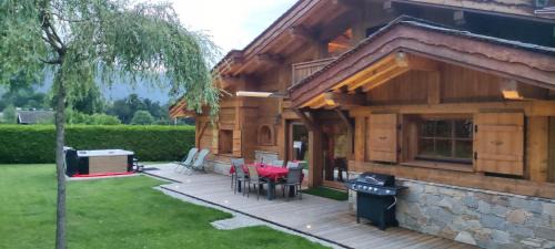 Les Bossons Ski Chalet | Chalet KIDOU, Grand Confort, nouveau SPA extérieur