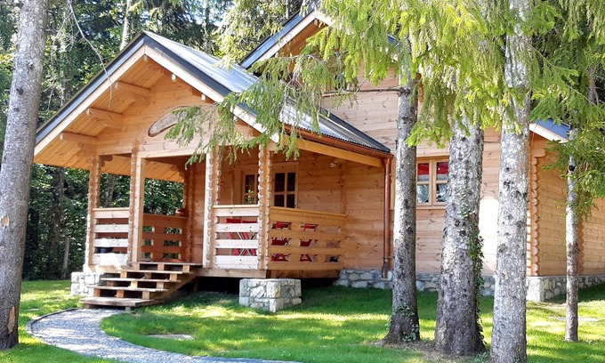 Menthon-Saint-Bernard Ski Chalet | CHALET L'ADRET