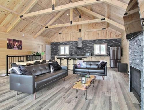 Saint-Philemon Ski Chalet | Chalet l'amical avec Spa