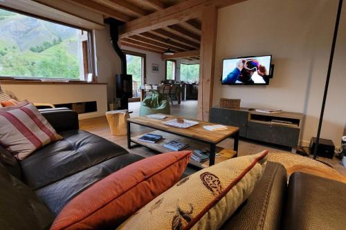 La Grave Ski Chalet | Chalet l'ecrin - 6 pers with panoramic view of the Meije