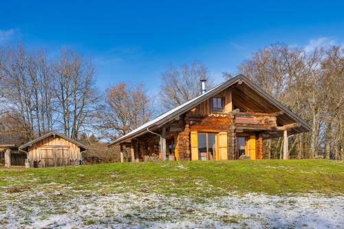 Saint-Martin-du-Puy House | Chalet l'Epicurien - Au calme avec grand jardin