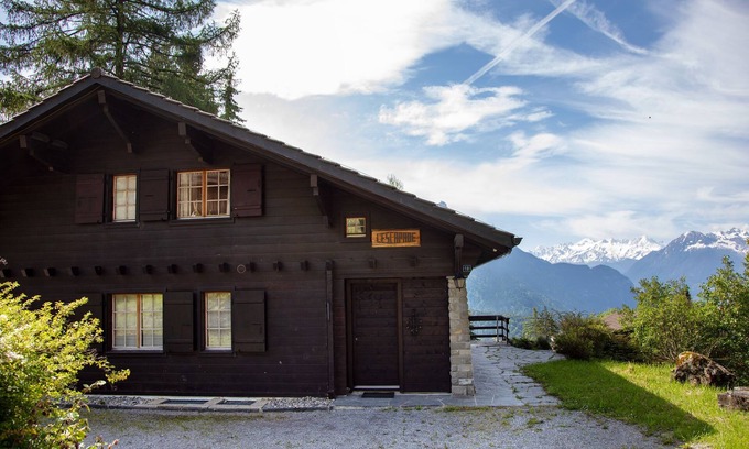 Ollon House | Chalet L'Escapade by Interhome