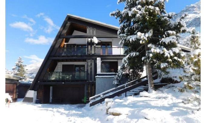 LʼArgentiere-la-Bessee Ski Chalet | Chalet la Haute Boiseliere 2