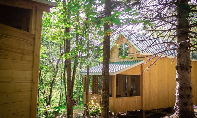 Sainte-Beatrix Cabin | Chalet Le Montagnard