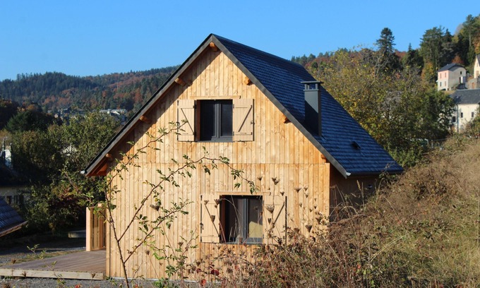 Murol Ski Chalet | chalet "le pradou" new construction, free wifi, heating included