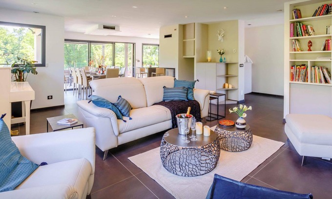 Chaparon Villa | Chalet Lomatika - Lake Annecy break 8p, nordic spa & views - OVO Network