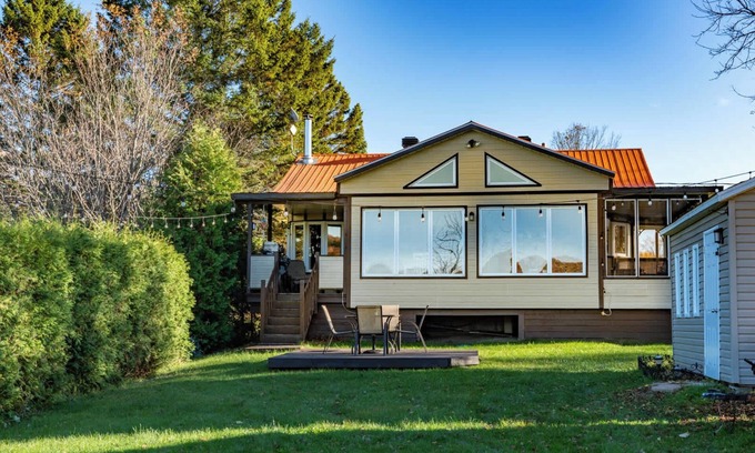 Mandeville Ski Chalet | Chalet Mandeville II | Lake, Nature & Outdoor Fun