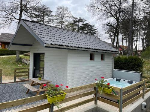 Jaulny Other | Chalet Marin et son spa privatif
