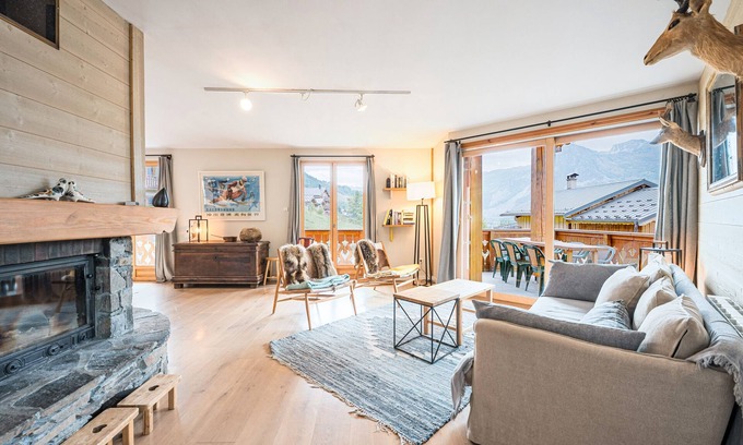 Villarabout Ski Chalet | Chalet 'Marmotte' with Mountain View, Private Terrace and Wi-Fi