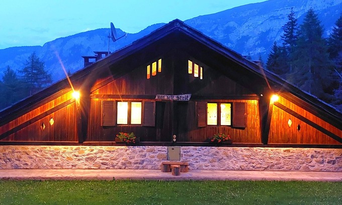 Folgarida Ski Chalet | CHALET - MAS DELE STRIE - 8 beds, 3 bedrooms, 3 bathrooms, dogs allowed- Dolomites