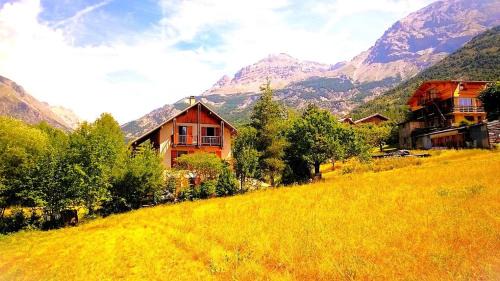 Vallouise-Pelvoux Ski Chalet | Chalet Meijoun-pelvoux - Chalet de montagne confortable pour 10 personnes MAE-6831