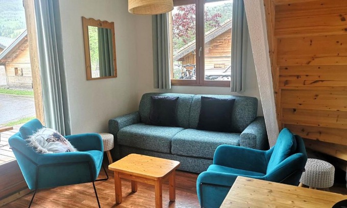 Saint-Etienne-en-Devoluy Ski Chalet | Chalet Mitoyen 3 Pièces 6 Pers. - Résidence Le Hameau du Puy - Piscine Chauffée, Proche Pistes - FR-1-504-642