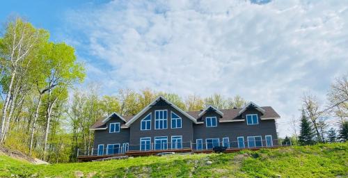 L'Anse-Saint-Jean Apartment | Chalet Mont Édouard de 4 unités