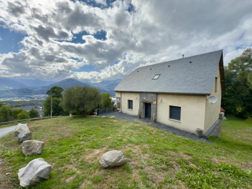 Saint-Pastous Ski Chalet | Chalet Montagne