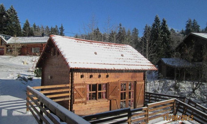 Mijoux Ski Chalet | Chalet Monts Jura