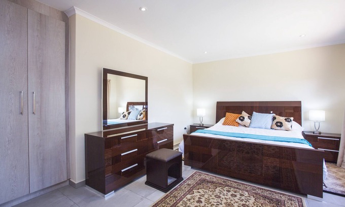 Greater Johannesburg Metropolitan Area House | Chalet No. 2 Petunia