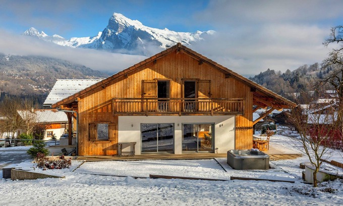 Samoens Ski Chalet | Chalet Nordchamp - alpine retreat with spa - OVO Network