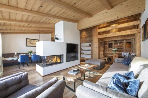 Lech am Arlberg Ski Chalet | Chalet Omesberg Lech