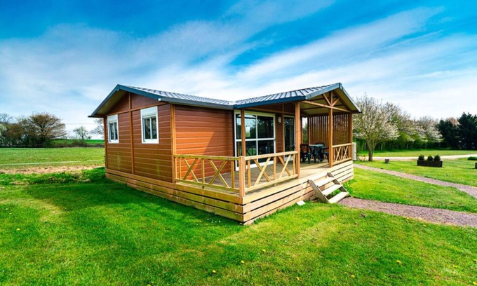 Ouffieres Ski Chalet | Chalet Oslo de 4 Personnes : Découvrez la Suisse Normande en Famille !