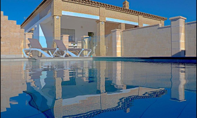 Campano Ski Chalet | Chalet Peñuelas con piscina