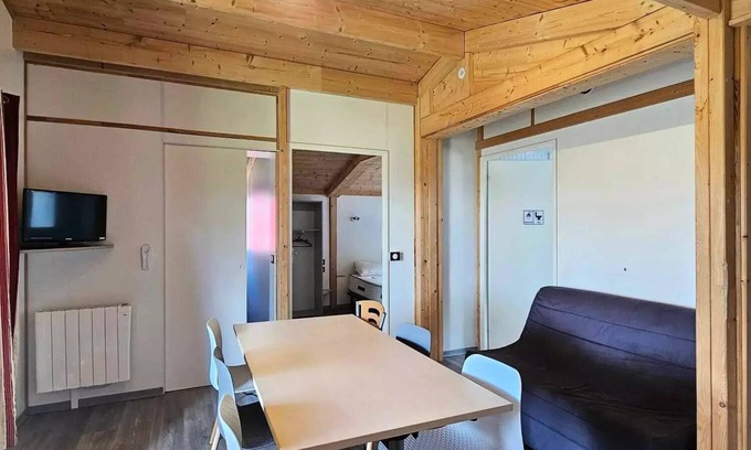 Vouneuil-sur-Vienne Ski Chalet | Chalet PMR von 3 Schlafzimmern 1 Badezimmer 6 Personen