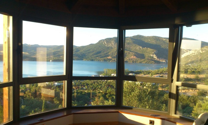 La Puebla de Castro Villa | Chalet Pour les Familles Près de Graus. Belles Vues sur le lac et les Pyrénées
