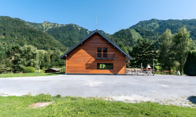 Faverges-Seythenex Ski Chalet | Chalet 'Privatisation' with Mountain View, Private Terrace and Wi-Fi