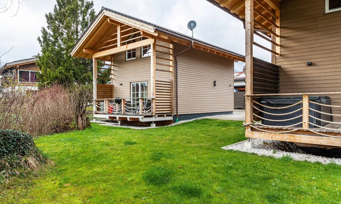 Farchant Ski Chalet | Chalet Rauschn with mountain view with shared sauna, terrace, balcony; pet friendly