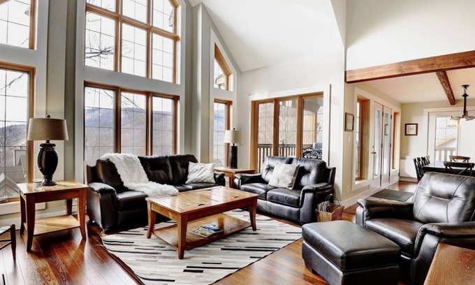 Stoneham-et-Tewkesbury Ski Chalet | Chalet Stoneham