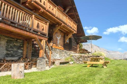 Saint-Nicolas-la-Chapelle Ski Chalet | Chalet spacieux à Saint-Nicolas-la-Chapelle avec cheminée