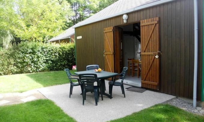 Meslay-du-Maine Ski Chalet | Chalet Saint-Denis-du-Maine, 3 pièces, 4 personnes - FR-1-600-88