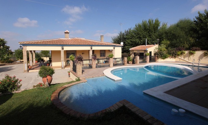 Sanlucar la Mayor Villa | CHALET SAN JOSE SANLUCAR LA MAYOR
