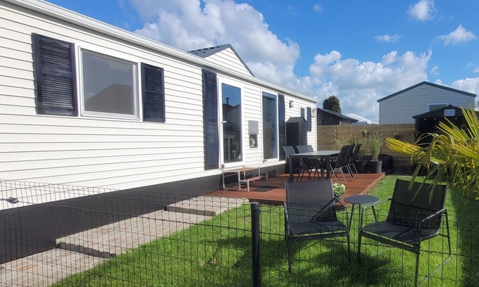 Jabbeke Ski Chalet | Chalet Sea-renity Lakeside met Jacuzzi