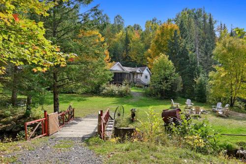Notre-Dame-de-la-Paix Apartment | Chalet spacieux pour escapade en nature