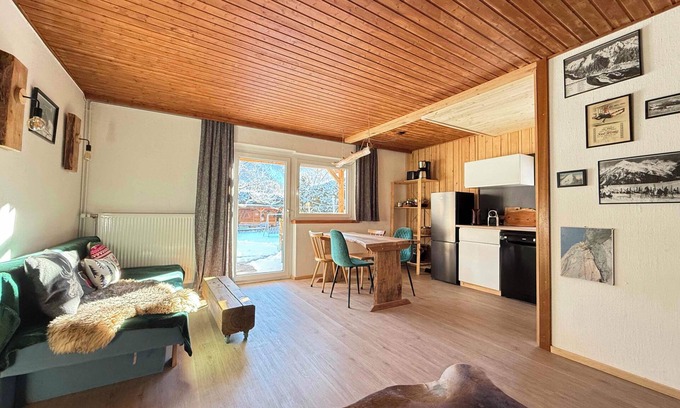 Mallnitz Apartment | Chalet style apartment mountain view in the middle of the National Park