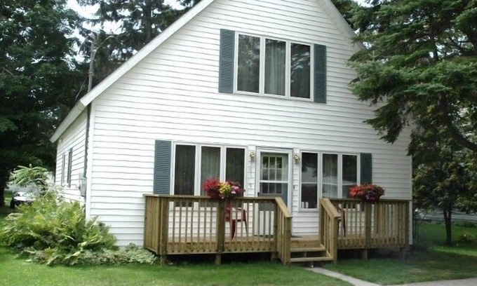 Empire House | Chalet Style Home Near Empire Beach