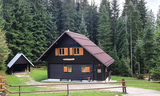 Goreljek Ski Chalet | Chalet Trzinka Slovenia