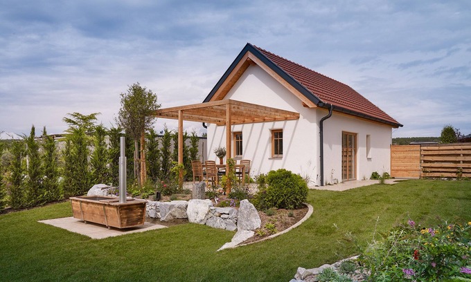 Schiltern Apartment | Chalet Winzerstöckl (40 sqm) - traditional, enjoyable, down-to-earth