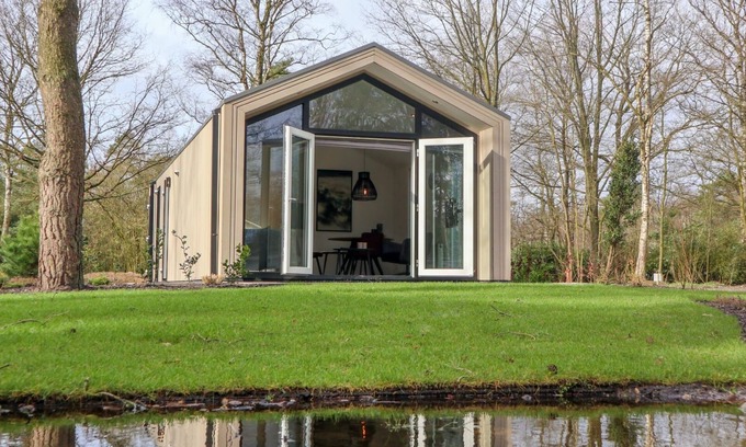 Schaarsbergen House | Chalet with 2 bedrooms and a terrace
