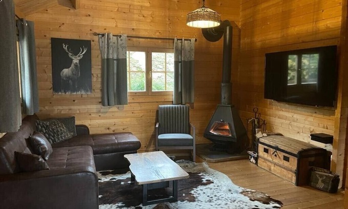 Le Thillot Ski Chalet | Chalet with cozy charm