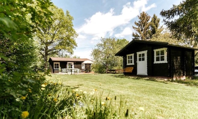 Sangerhausen House | Chalet with guesthouse in the nature with own pasture for you horse