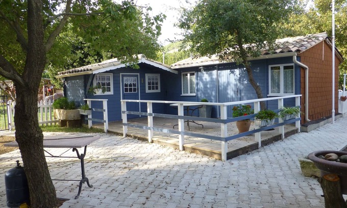 Merindol Cottage | Chalet with pool at the foot of the Gorges Régalon