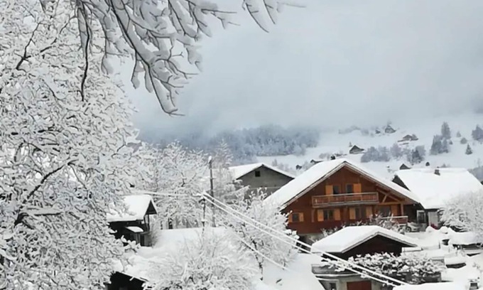 Queige Ski Chalet | Chalet wood comfortable, independent, quiet, with beautiful views of Mont Blanc