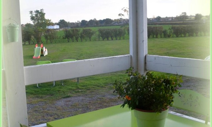 Pierrefitte-sur-Loire Cottage | Chalets au bord de l'eau avec terrasse et pêche, proche marché artisanal, Pierrefitte-sur-Loire
