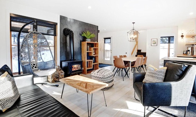 Stoneham Ski Chalet | Chalets Alpins - 14 Chemin Alpin