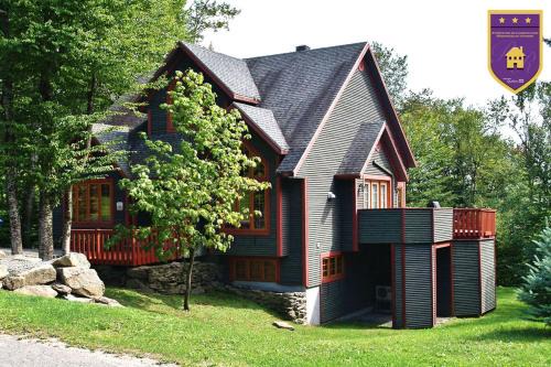Stoneham Ski Chalet | Chalets Alpins - 22 Chemin des Skieurs