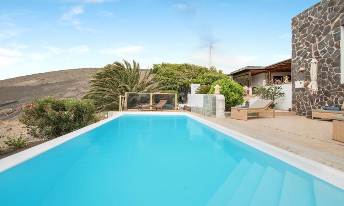 La Asomada Ski Chalet | Chalets in La Asomada, Spain