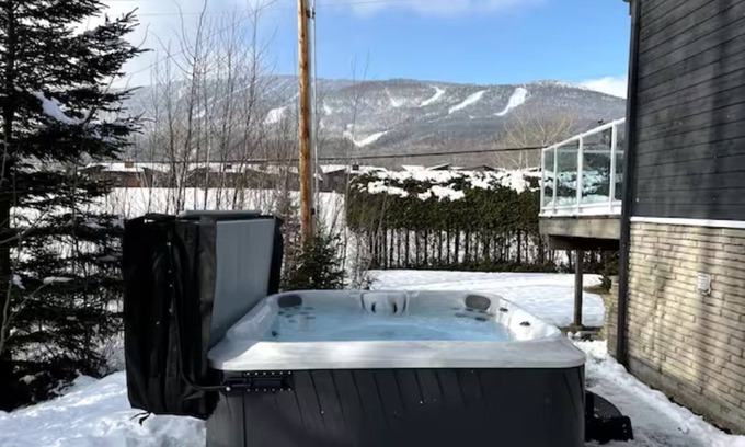 Saint Ferreol les Neiges Hotel | Chalets Montmorency Mont-Sainte-Anne