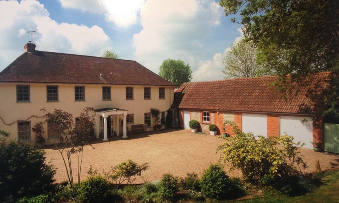 Andover House | Chalkcroft lodge
